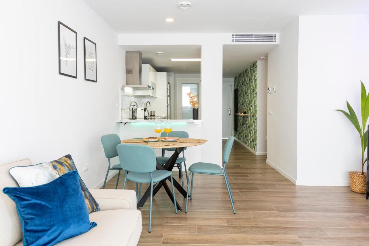 Fabuloso Apartamento Nuevo Con Parking Y Piscina Malaga Bagian luar foto