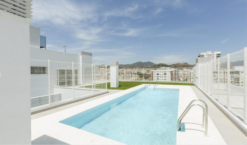 Fabuloso Apartamento Nuevo Con Parking Y Piscina Malaga Bagian luar foto