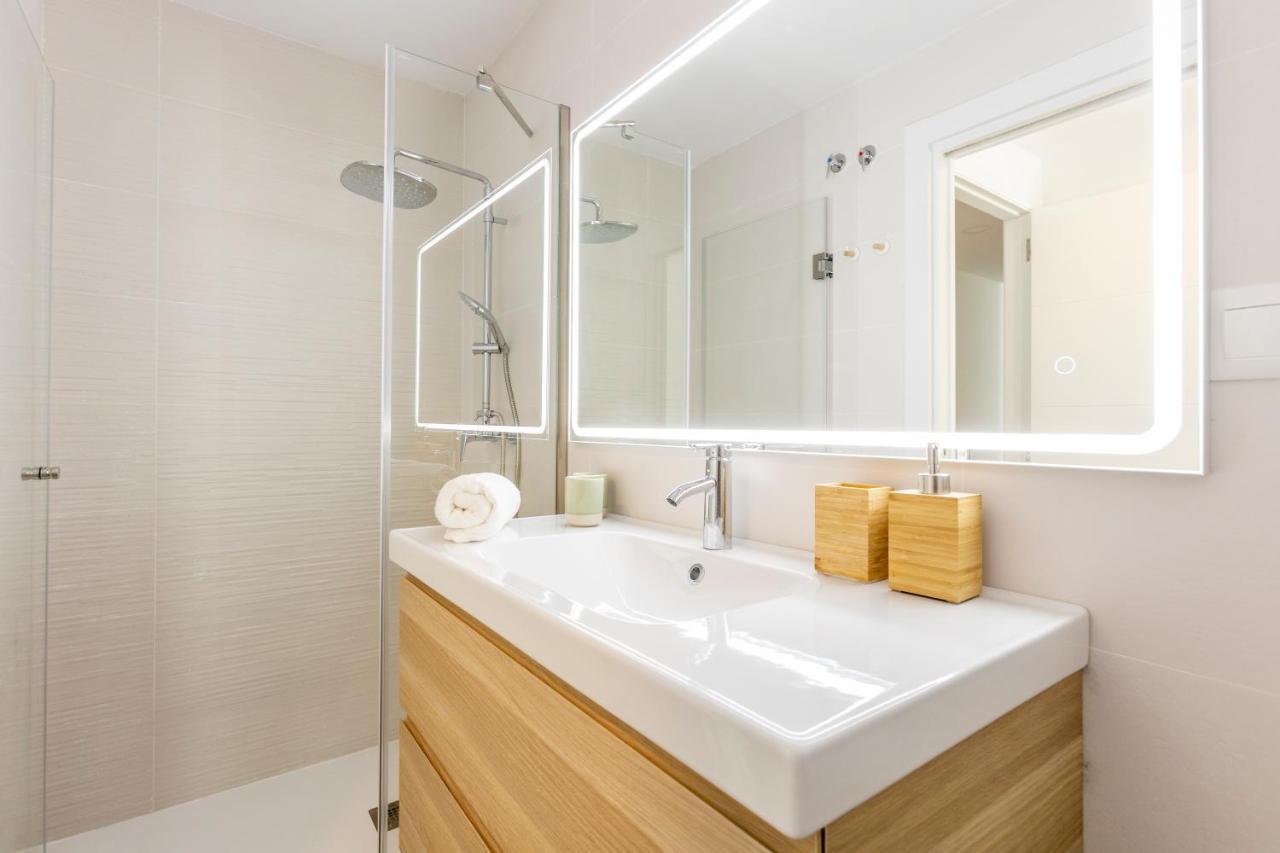 Fabuloso Apartamento Nuevo Con Parking Y Piscina Malaga Bagian luar foto